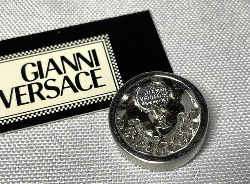 Auth beautiful Gianni Versace Brooch Medusa & Greca silver Vintage Gift