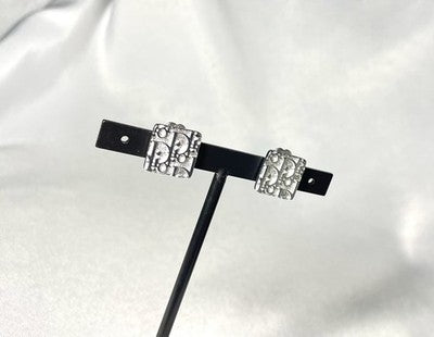 Auth [Beautiful] Christian Dior Trotter Logo Design clip on Earrings unisex Gift