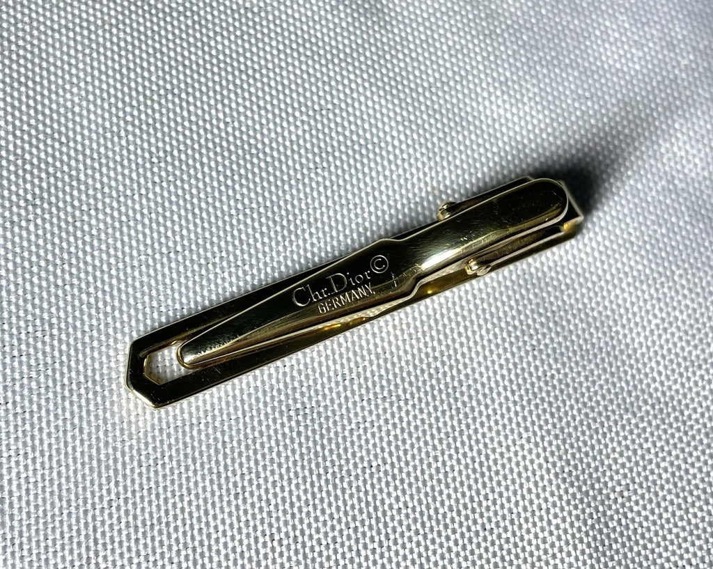 8037508