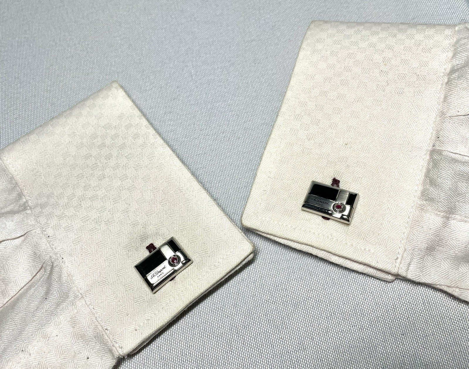 8036137