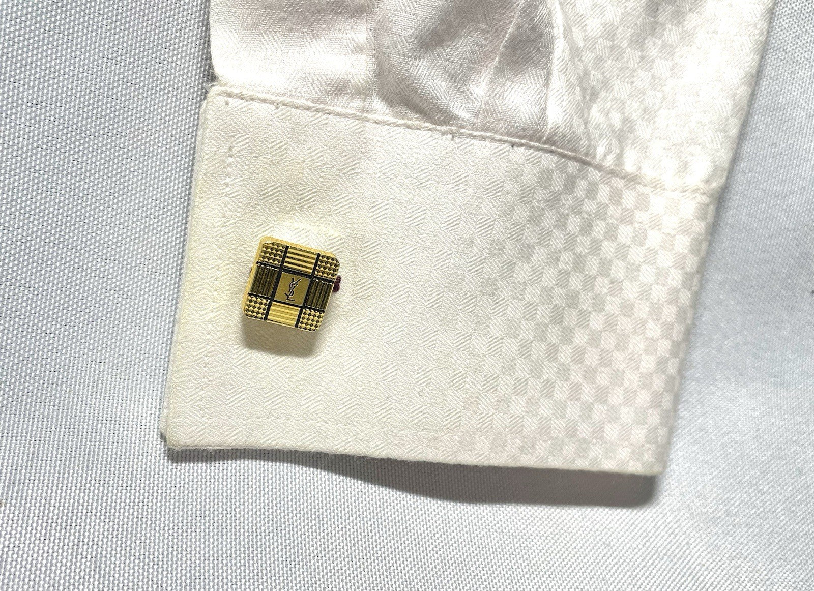 8036301