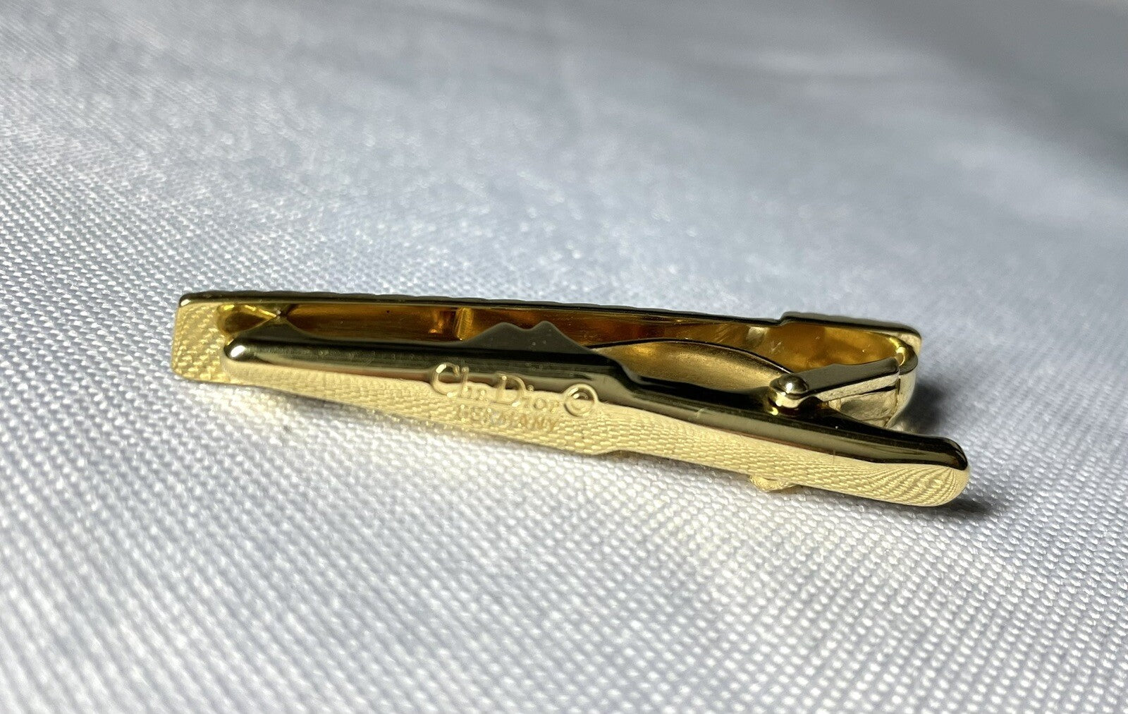 8036189