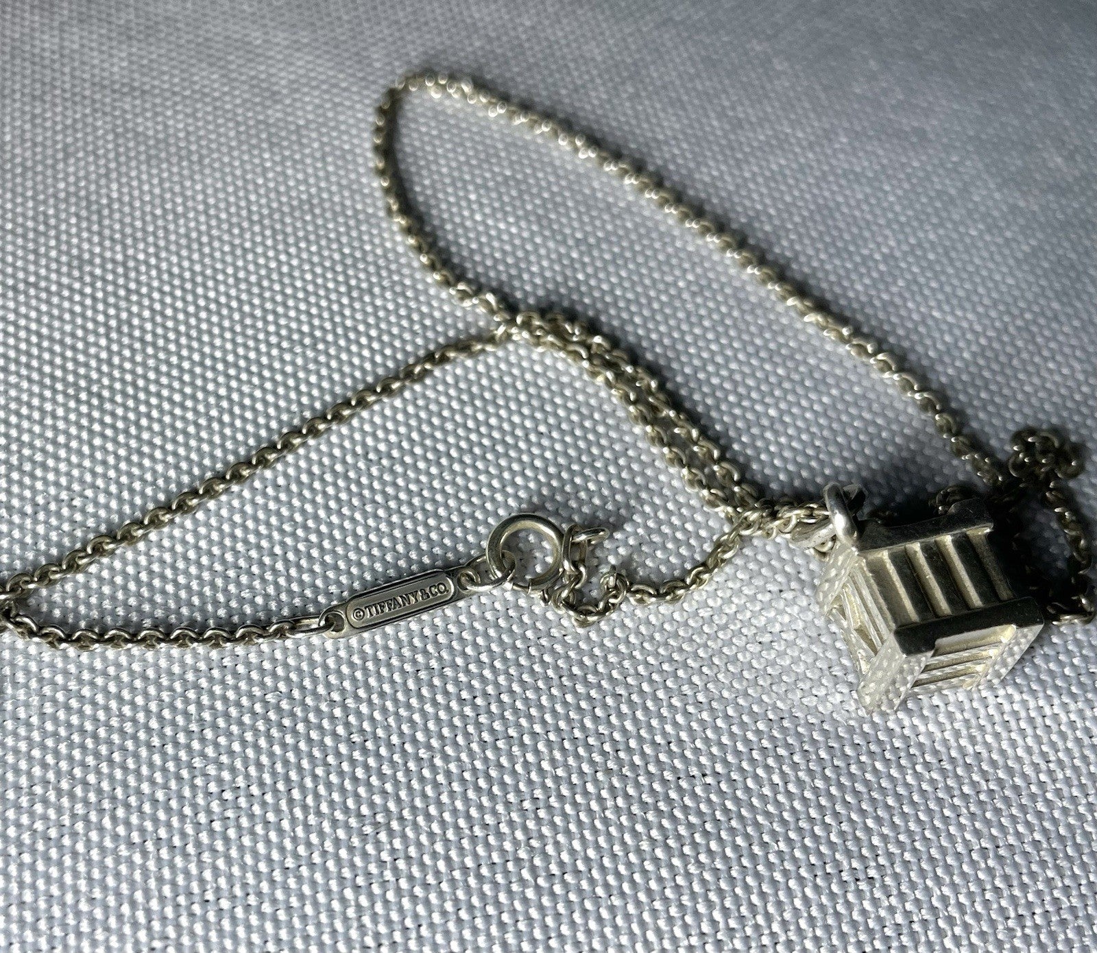 8036136