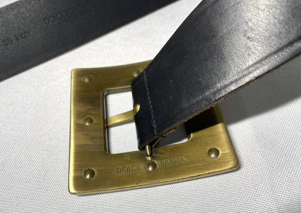 8037605