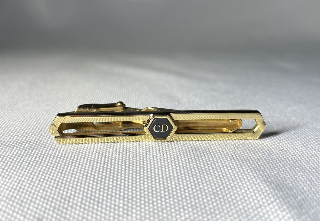 8037508