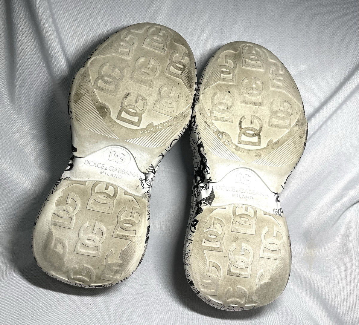 Auth Dolce & Gabbana Slip On sneaker Graffiti Print DG Low Top US9 41