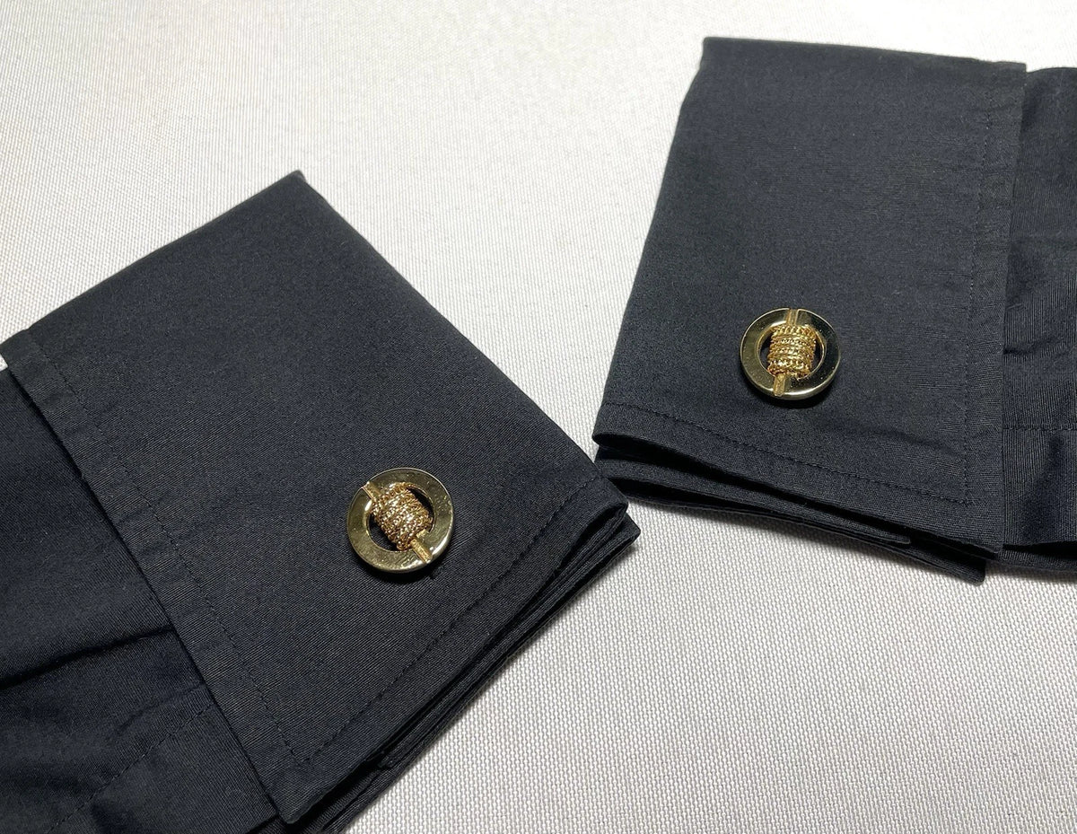 Auth [Beautiful] Dior CD & mesh Design & Oval vintage Cufflinks Gold +Box Gift