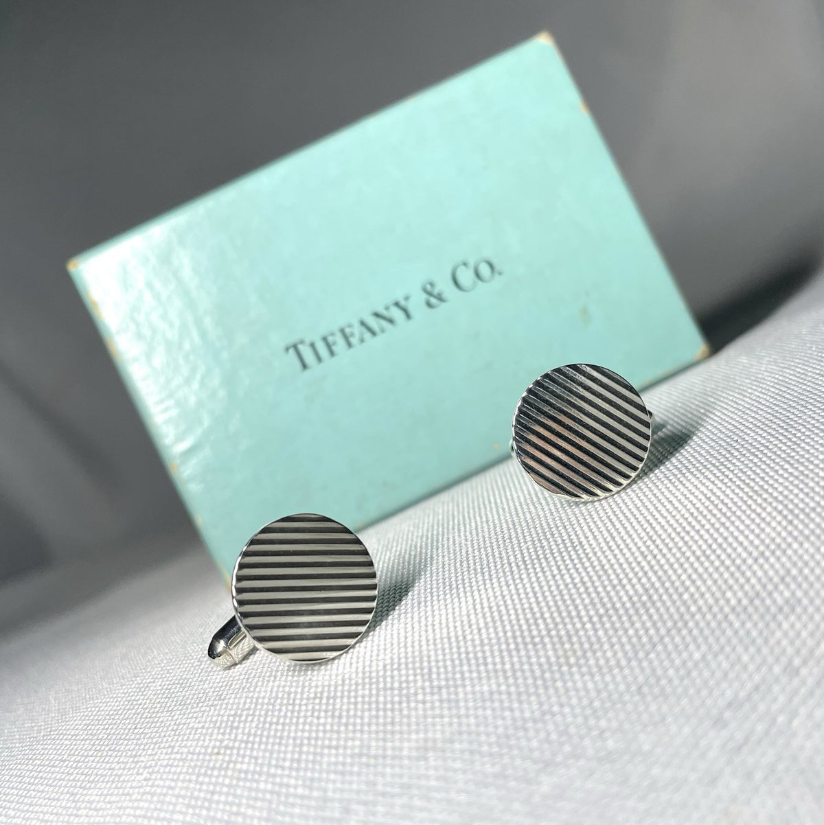 Auth [Beautiful] Tiffany Stripe Line Sterling Silver925 Vintage Cufflinks +Box