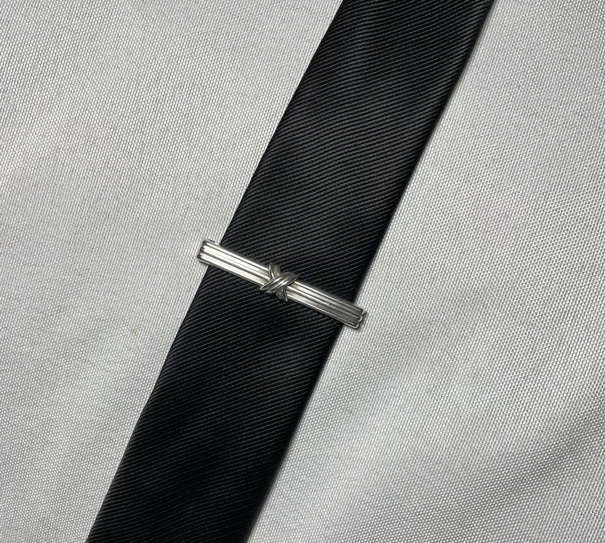 Auth Rare Tiffany Signature Cross & Stripe Vintage tie clip pin bar silver SV925