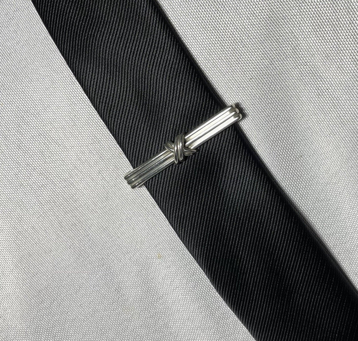 Auth Rare Tiffany Signature Cross & Stripe Vintage tie clip pin bar silver SV925