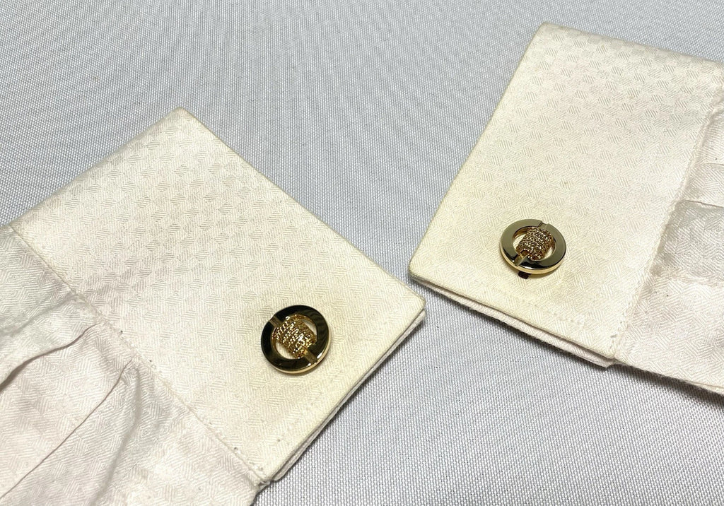 Auth [Beautiful] Dior CD & mesh Design & Oval vintage Cufflinks Gold +Box Gift