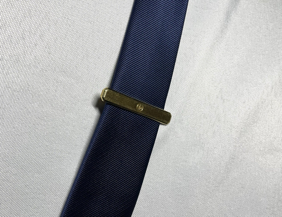 Auth Rare Dior CD Logo Stripe line Design Vintage Tie Clip Gold Bar pin Business