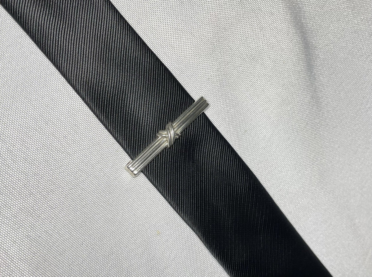 Auth Rare Tiffany Signature Cross & Stripe Vintage tie clip pin bar silver SV925