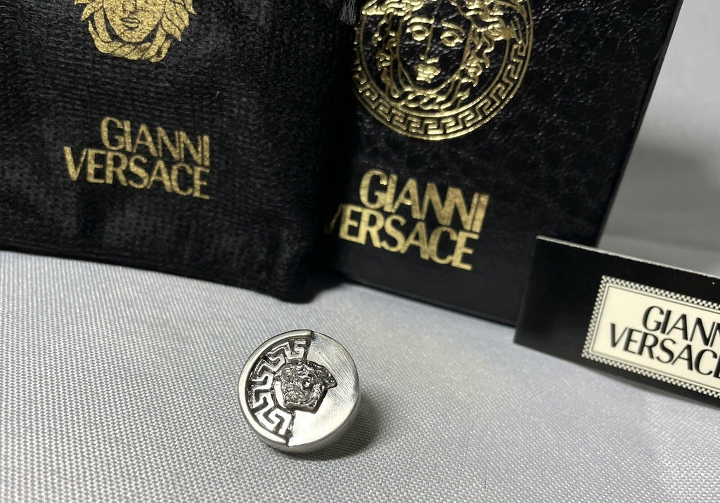 Auth beautiful Gianni Versace Brooch Medusa & Greca Gold Vintage Gift